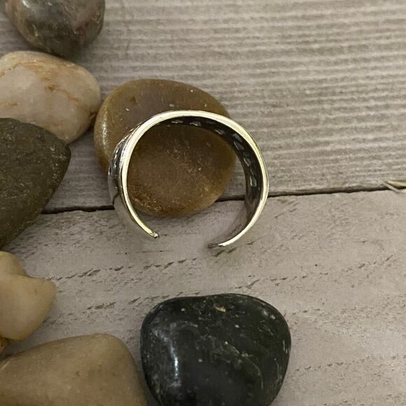 Sterling Silver Claddagh Band Toe Ring - Picture 4 of 4